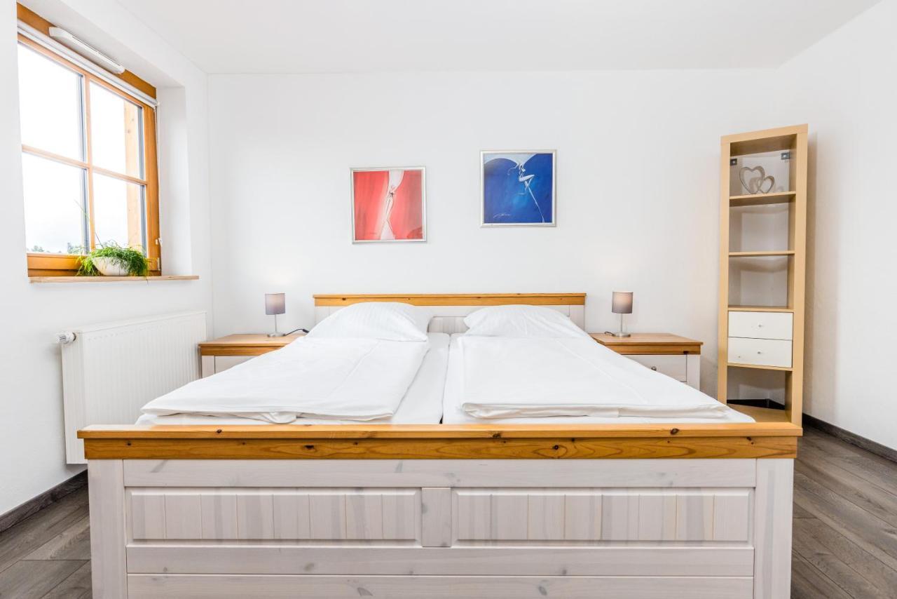 Der Bradler Bed & Breakfast Ebhausen Eksteriør bilde